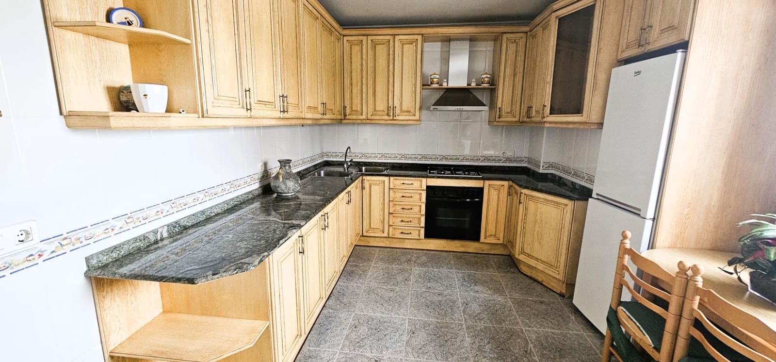 4 bedroom Villa for sale in Aguilas - € 175,000 (Ref: 9712109)