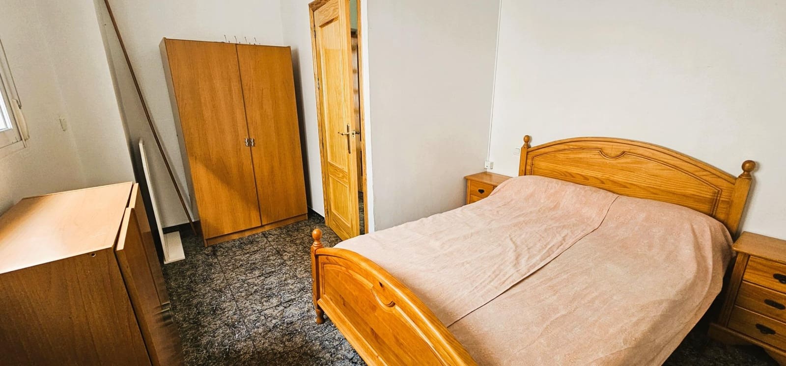 4 bedroom Villa for sale in Aguilas - € 175,000 (Ref: 9712109)