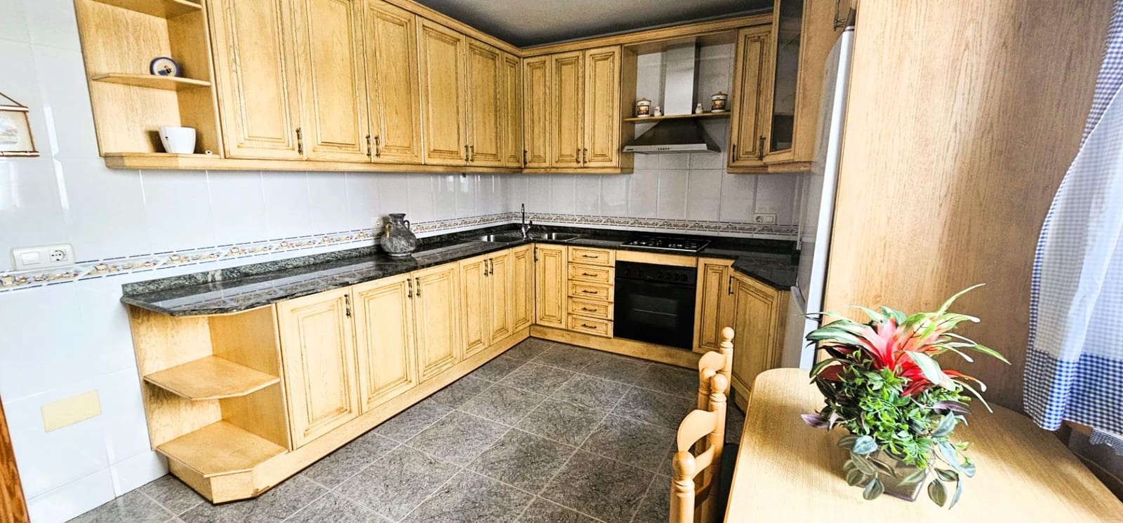 4 bedroom Villa for sale in Aguilas - € 175,000 (Ref: 9712109)