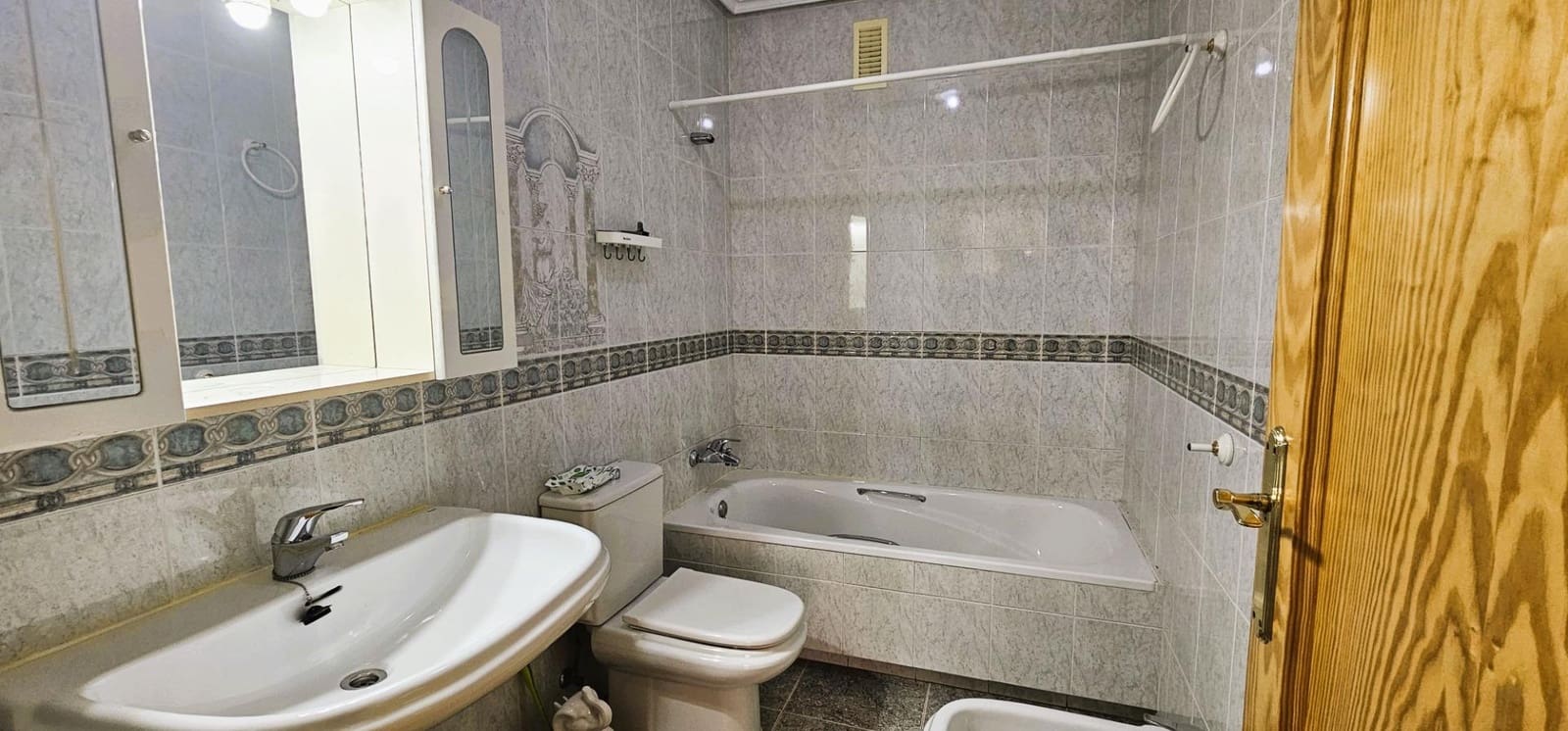 4 bedroom Villa for sale in Aguilas - € 175,000 (Ref: 9712109)