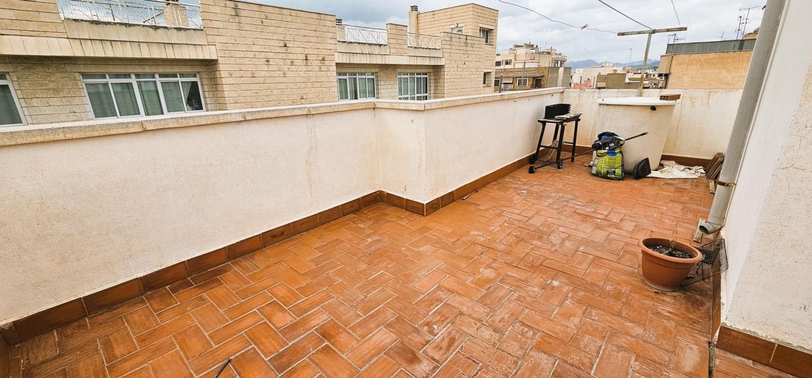 4 bedroom Villa for sale in Aguilas - € 175,000 (Ref: 9712109)