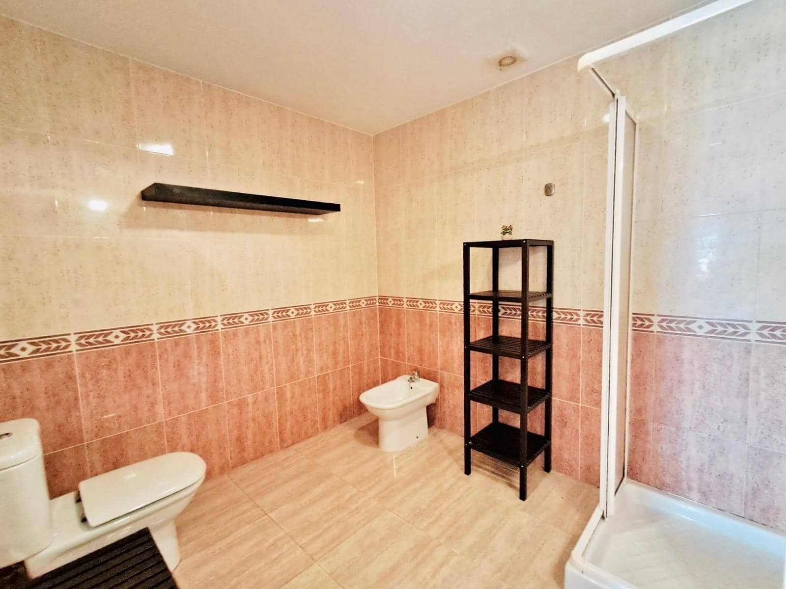 2 bedroom Apartment for sale in Aguilas with pool garage - € 250,000 (Ref: 9715030)
