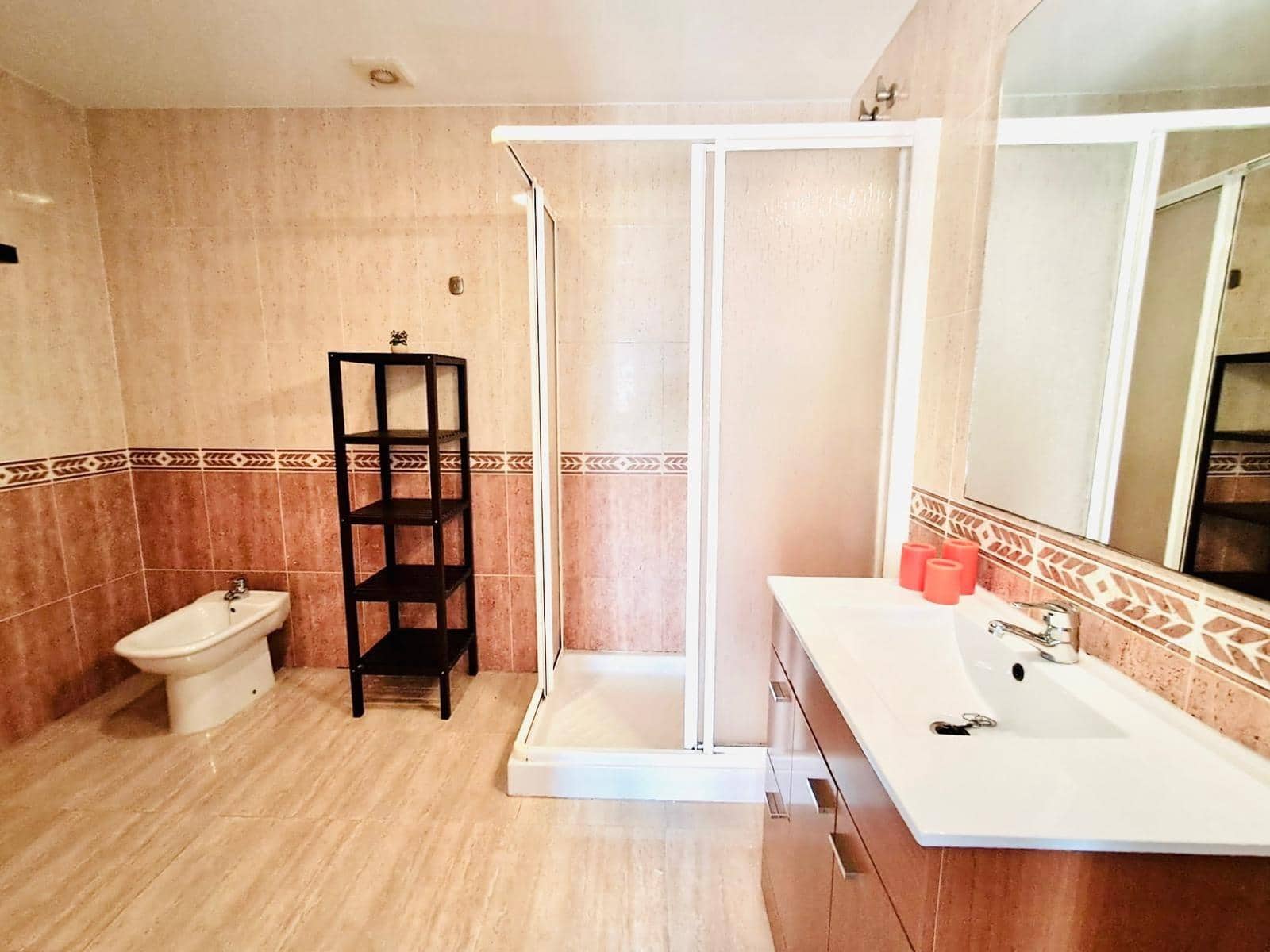 2 bedroom Apartment for sale in Aguilas with pool garage - € 250,000 (Ref: 9715030)