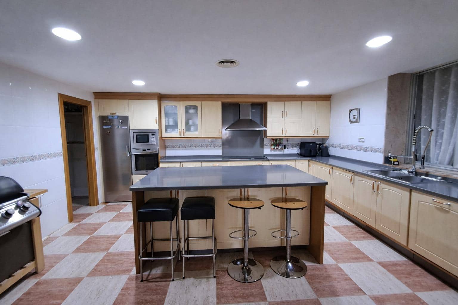 3 bedroom Flat for sale in Aguilas with pool garage - € 359,900 (Ref: 9720103)