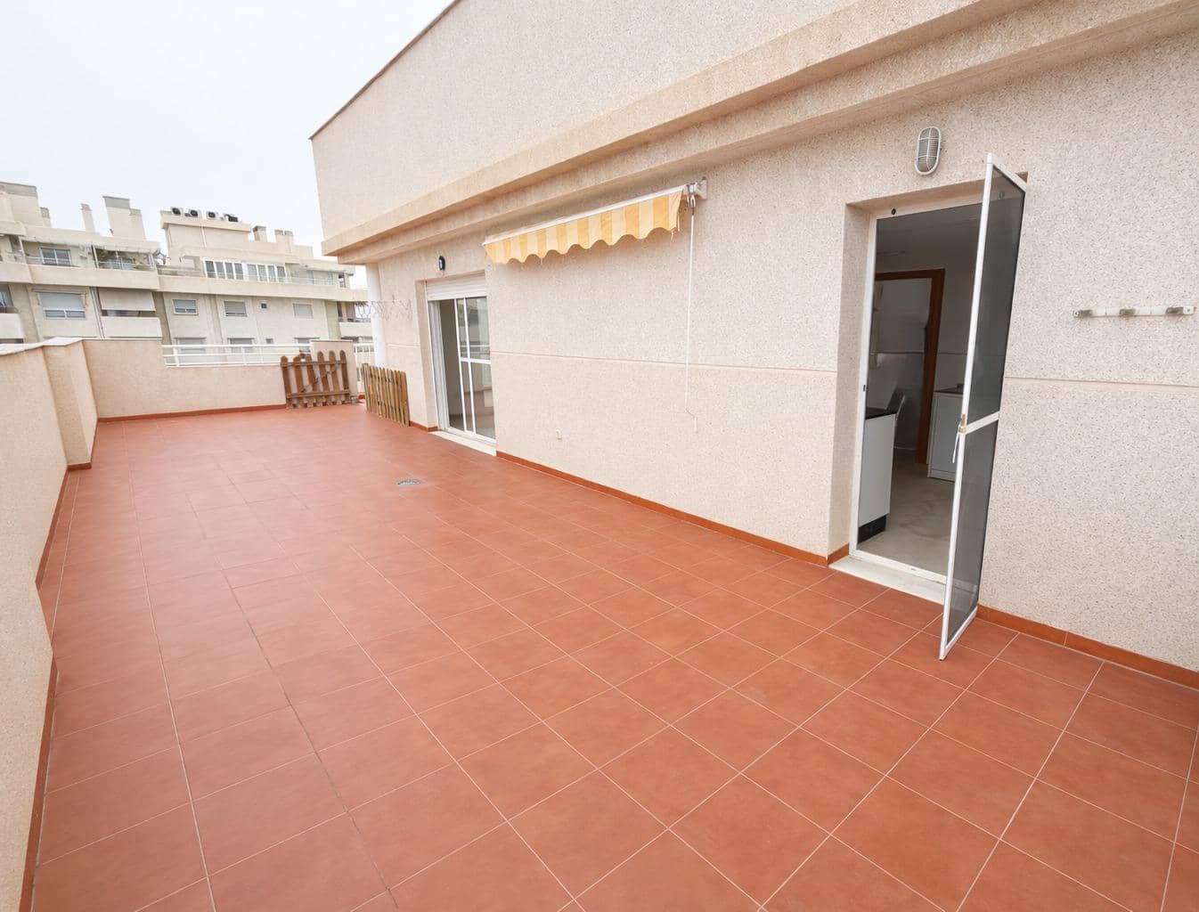 2 soverom Penthouse til salgs i Aguilas med svømmebasseng garasje - € 330 000 (Ref: 9732367)