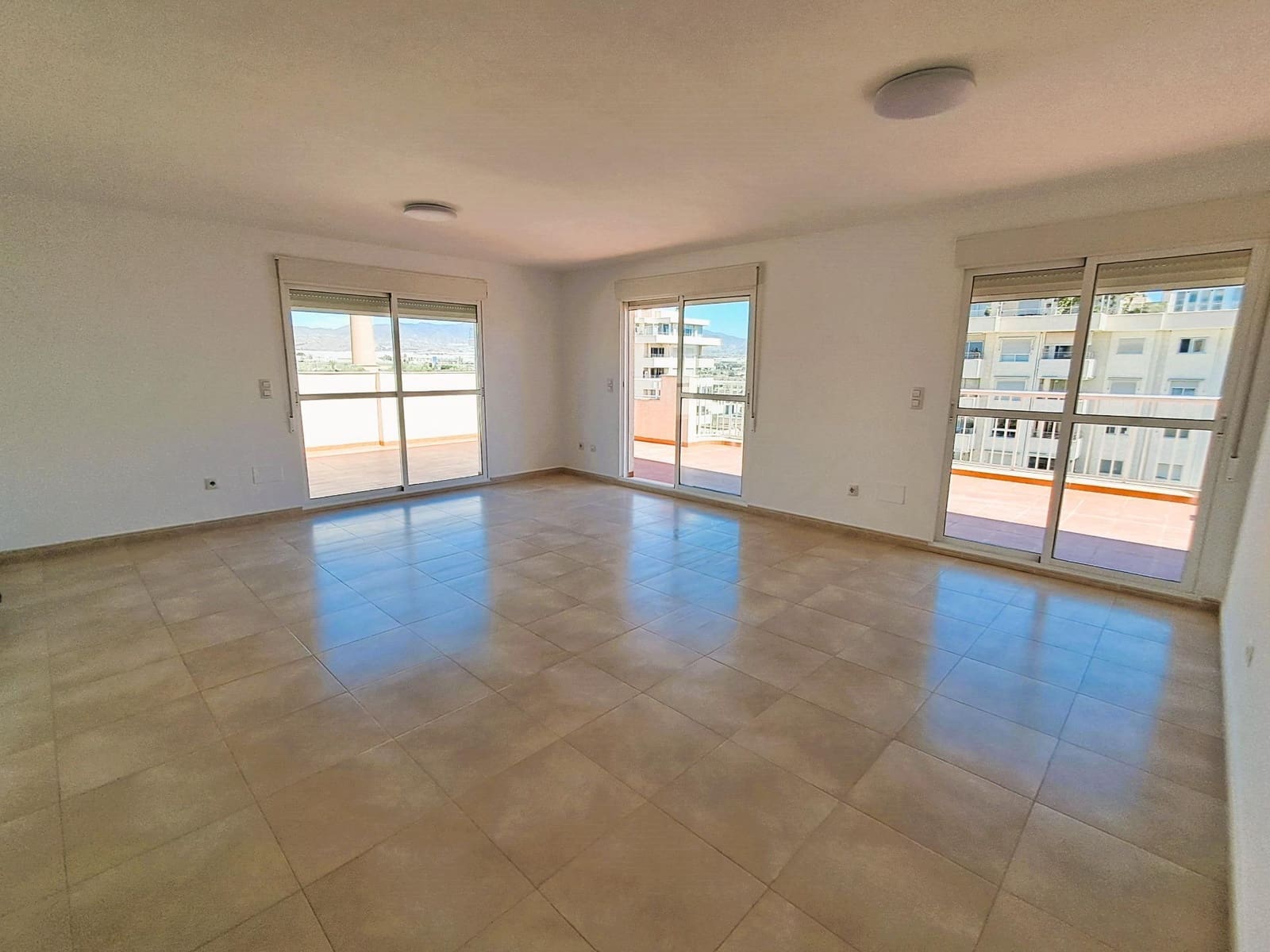 2 soverom Penthouse til salgs i Aguilas med svømmebasseng garasje - € 330 000 (Ref: 9732367)