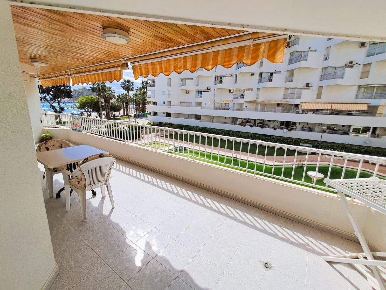 3 bedroom Flat for sale in Aguilas with pool garage - € 390,000 (Ref: 9770763)