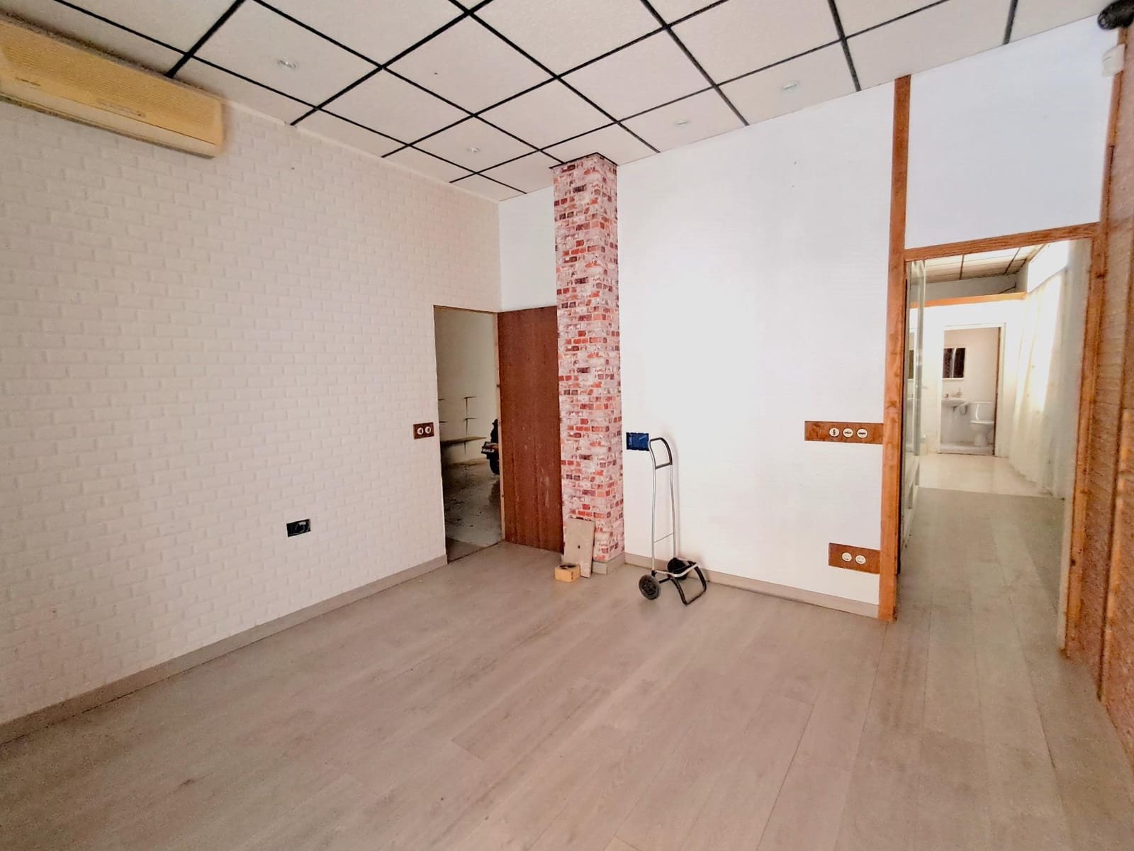 1 quarto Comercial para venda em Aguilas com garagem - 70 000 € (Ref: 9808099)