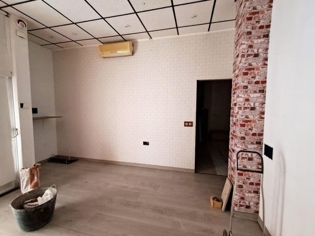 1 quarto Comercial para venda em Aguilas com garagem - 70 000 € (Ref: 9808099)