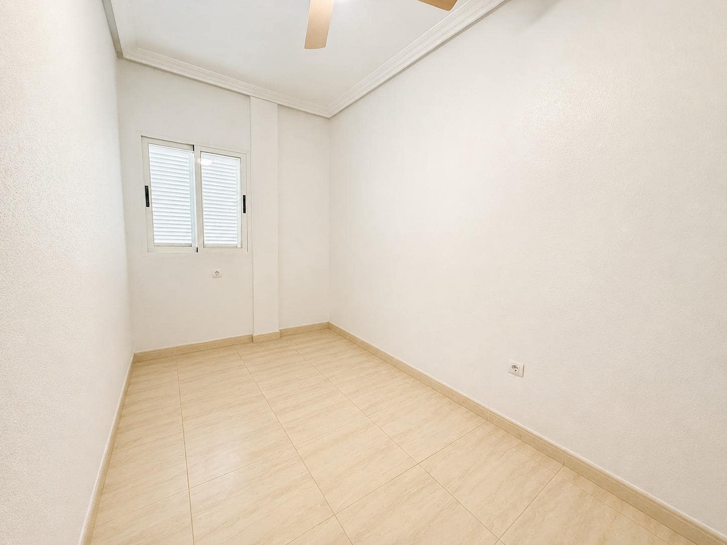 3 bedroom Flat for sale in Los Collados with pool garage - € 195,000 (Ref: 9833786)