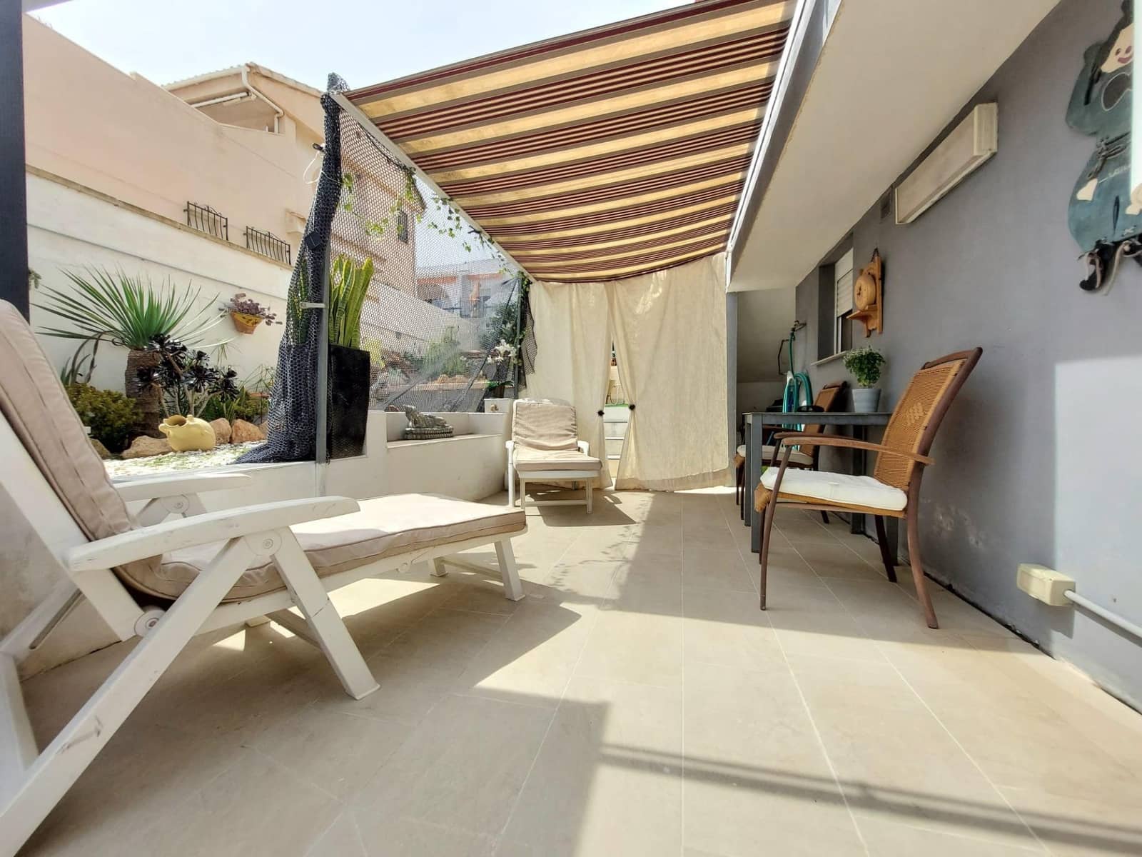 4 quarto Moradia para venda em Calabardina com garagem - 335 000 € (Ref: 9846549)