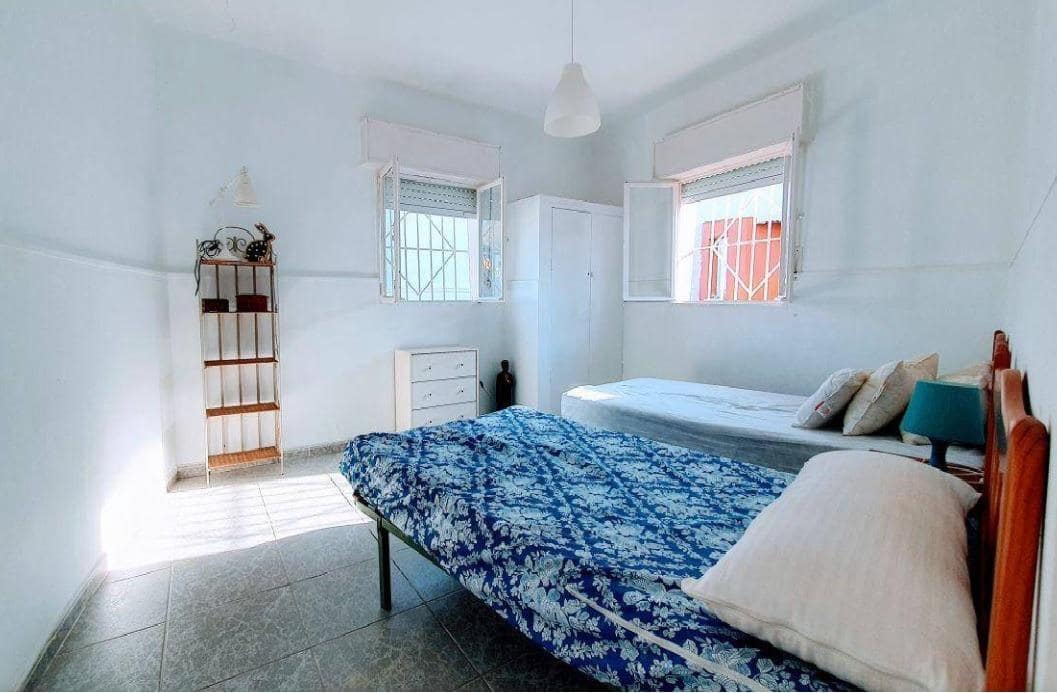 2 soverom Villa til salgs i Los Collados med svømmebasseng garasje - € 175 000 (Ref: 9884941)