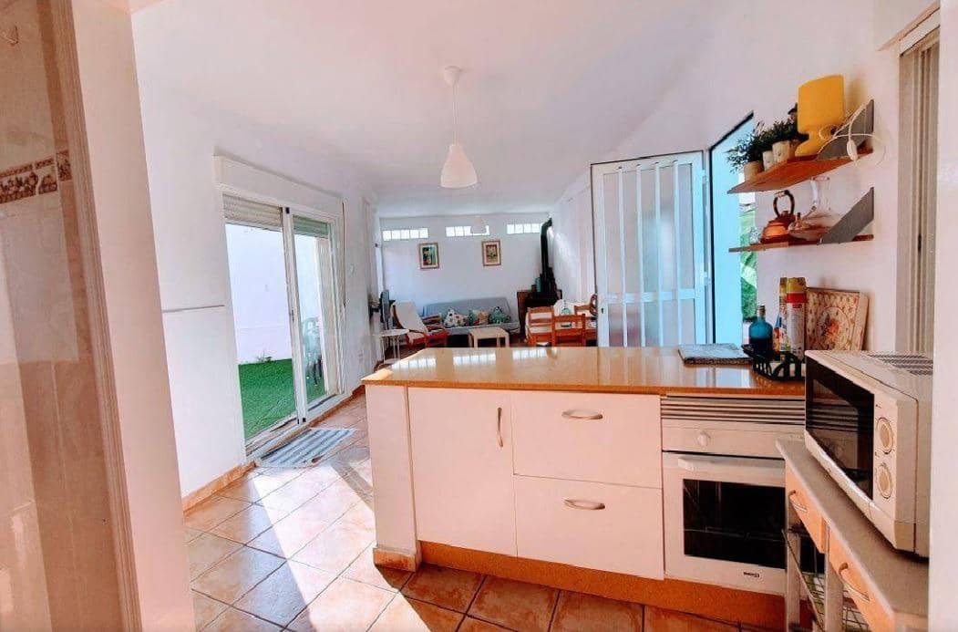 2 soverom Villa til salgs i Los Collados med svømmebasseng garasje - € 175 000 (Ref: 9884941)