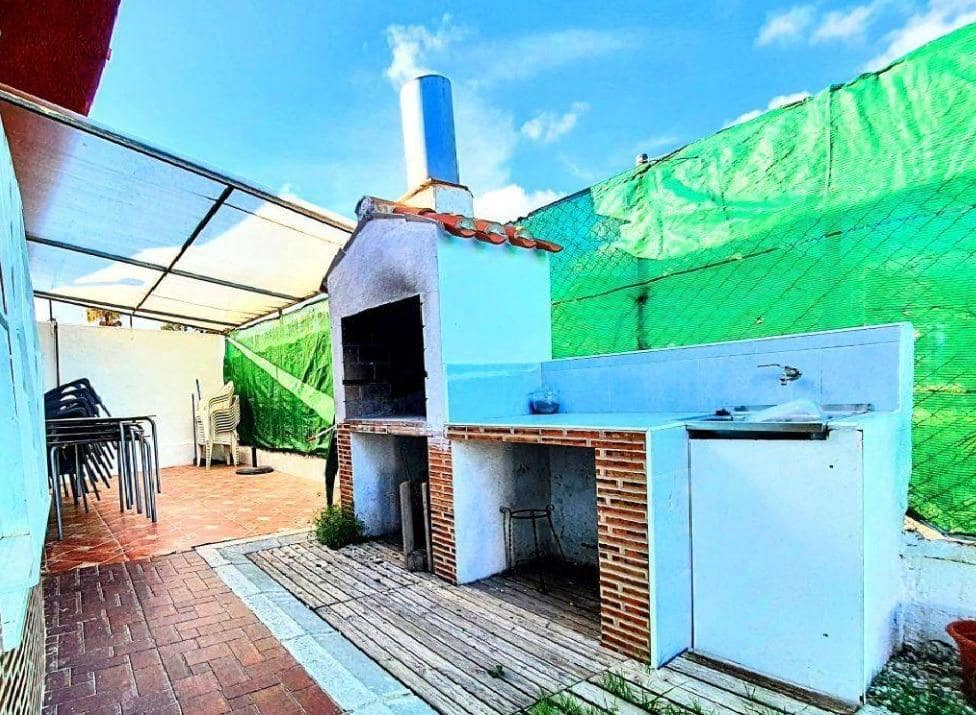 2 soverom Villa til salgs i Los Collados med svømmebasseng garasje - € 175 000 (Ref: 9884941)