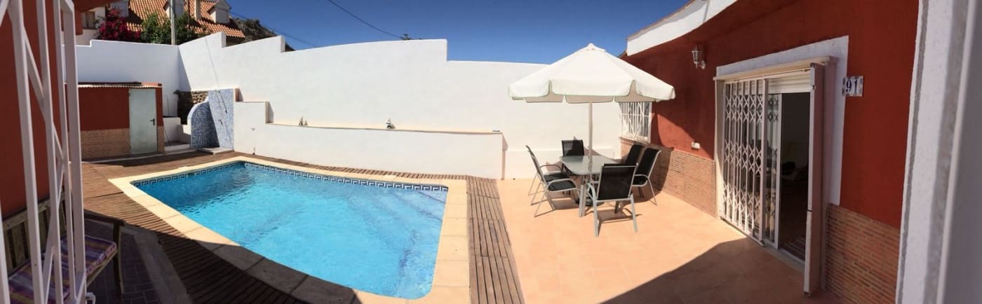 2 soverom Villa til salgs i Los Collados med svømmebasseng garasje - € 175 000 (Ref: 9884941)