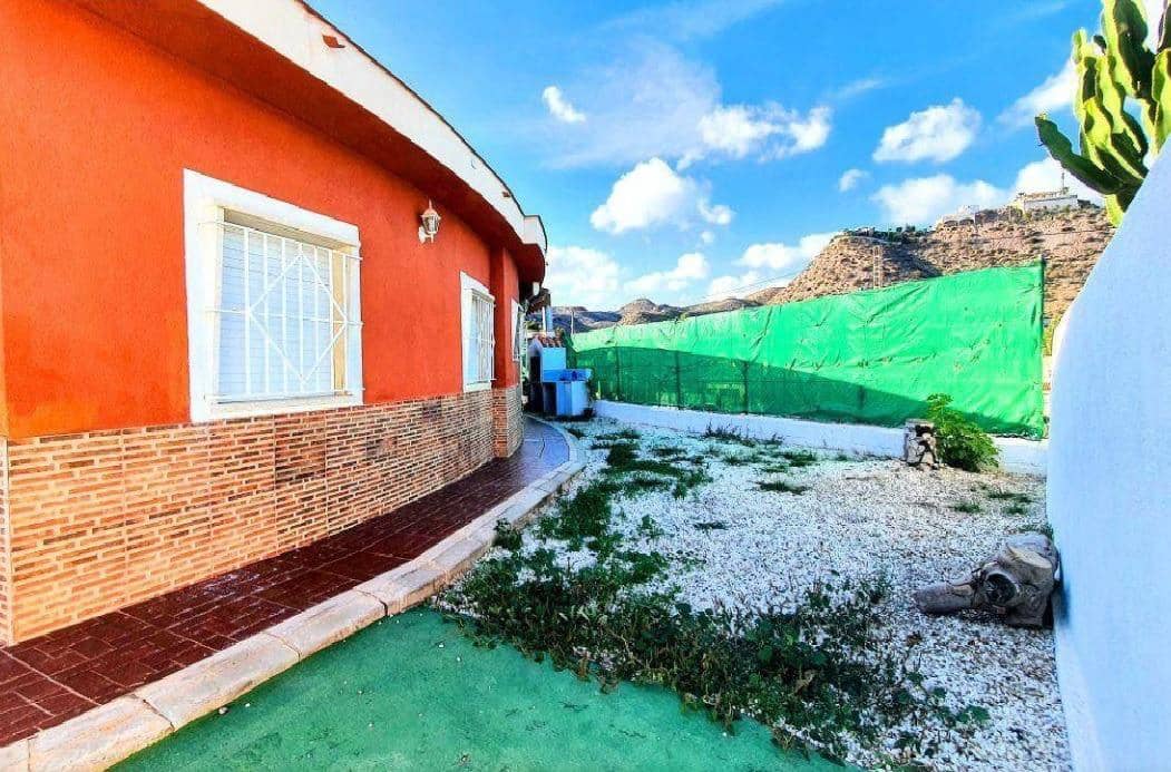 2 soverom Villa til salgs i Los Collados med svømmebasseng garasje - € 175 000 (Ref: 9884941)