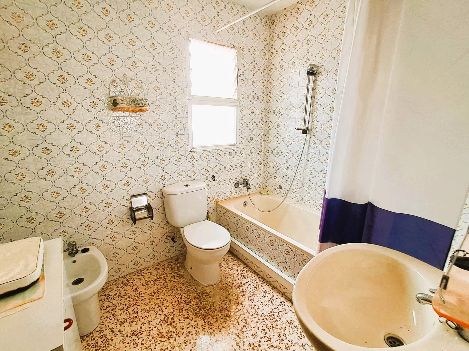 4 bedroom Villa for sale in Calabardina - € 235,000 (Ref: 9894020)