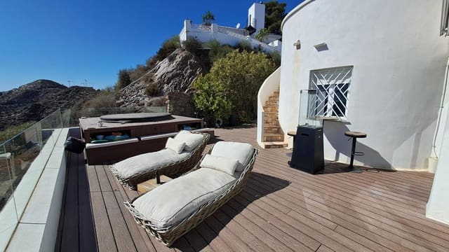 Chalet de 5 habitaciones en Aguilas en venta con garaje - 1.900.000 € (Ref: 9908111)
