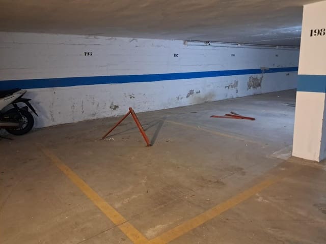 Garage til salg i Aguilas - € 32.000 (Ref: 9915980)