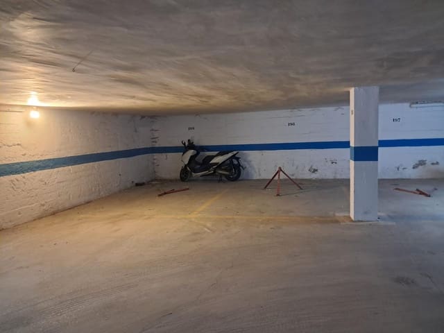 Garage til salg i Aguilas - € 32.000 (Ref: 9915980)