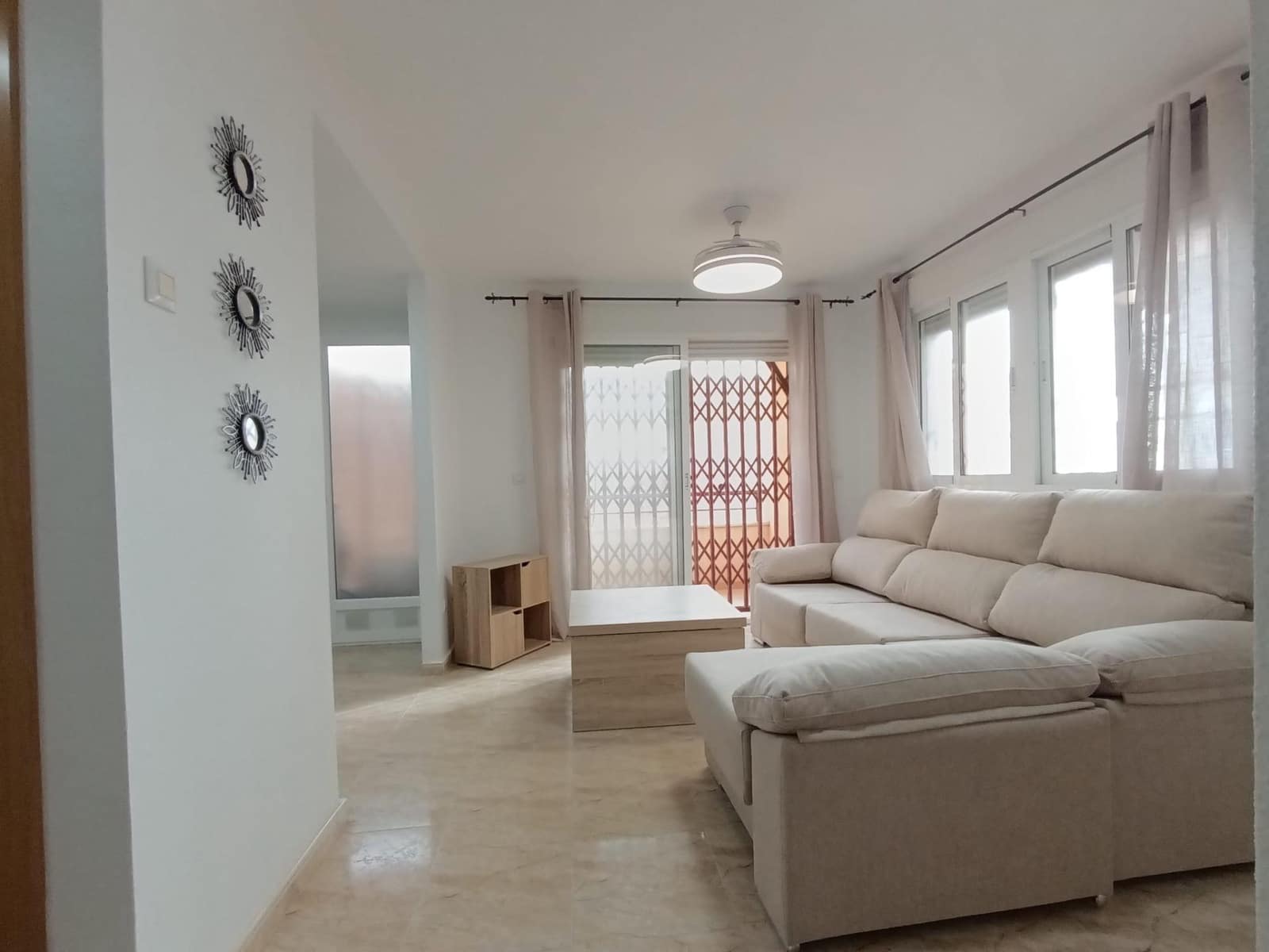 4 bedroom Apartment for sale in Aguilas - € 139,000 (Ref: 9922402)