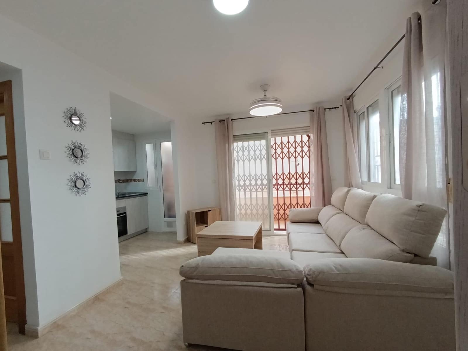 4 bedroom Apartment for sale in Aguilas - € 139,000 (Ref: 9922402)