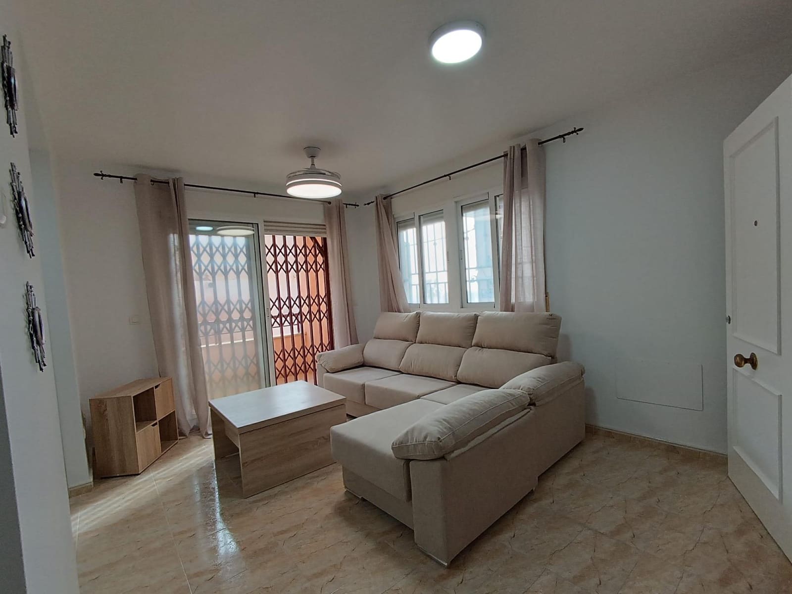 4 bedroom Apartment for sale in Aguilas - € 139,000 (Ref: 9922402)