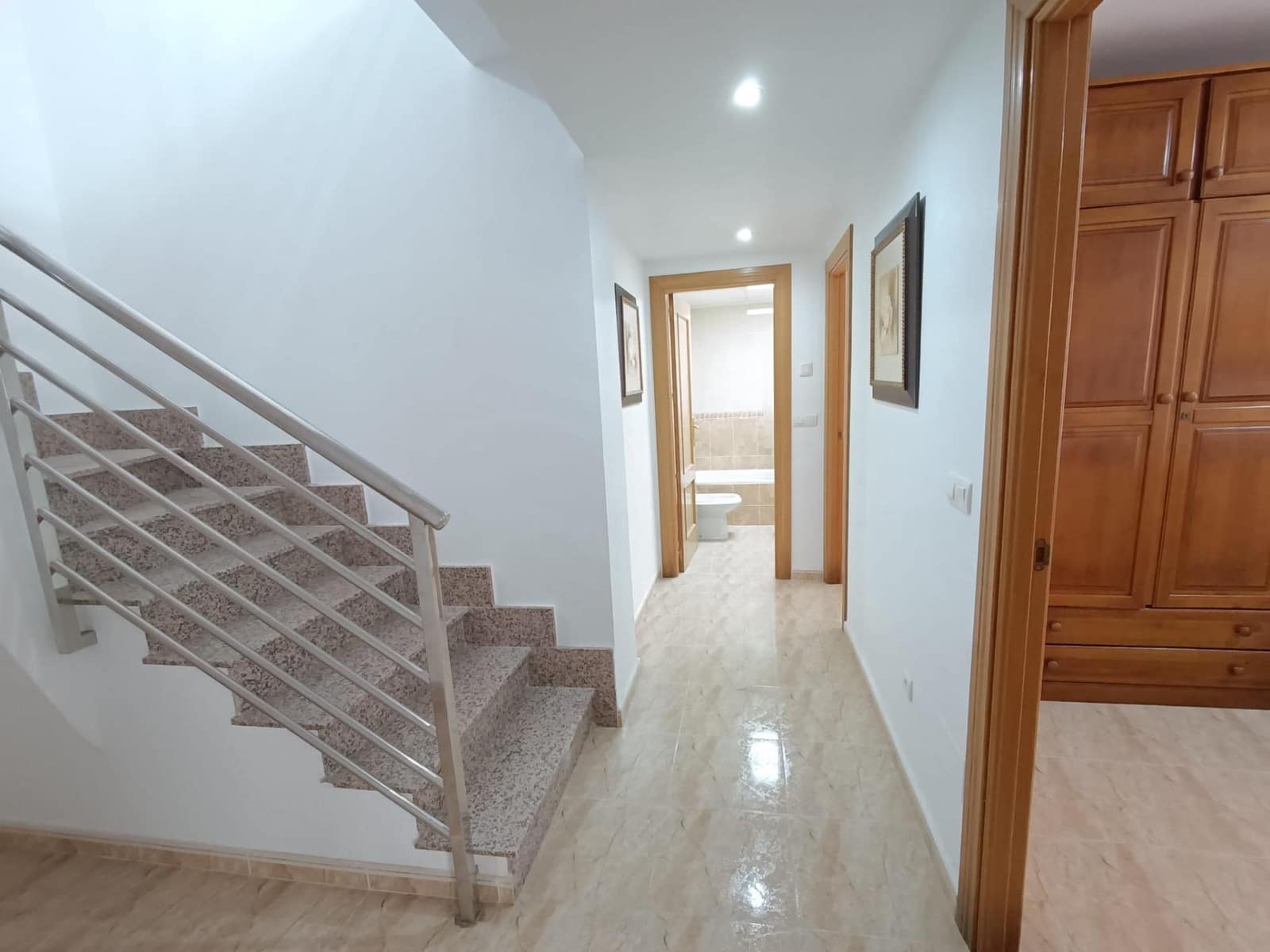 4 bedroom Apartment for sale in Aguilas - € 139,000 (Ref: 9922402)
