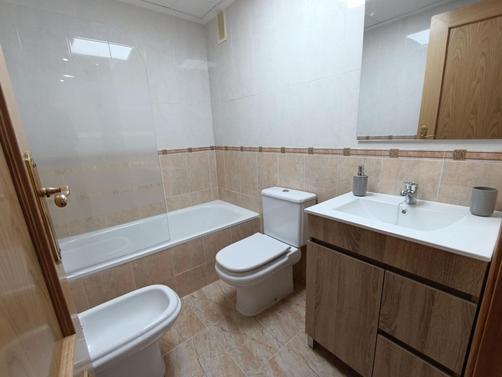 4 bedroom Apartment for sale in Aguilas - € 139,000 (Ref: 9922402)