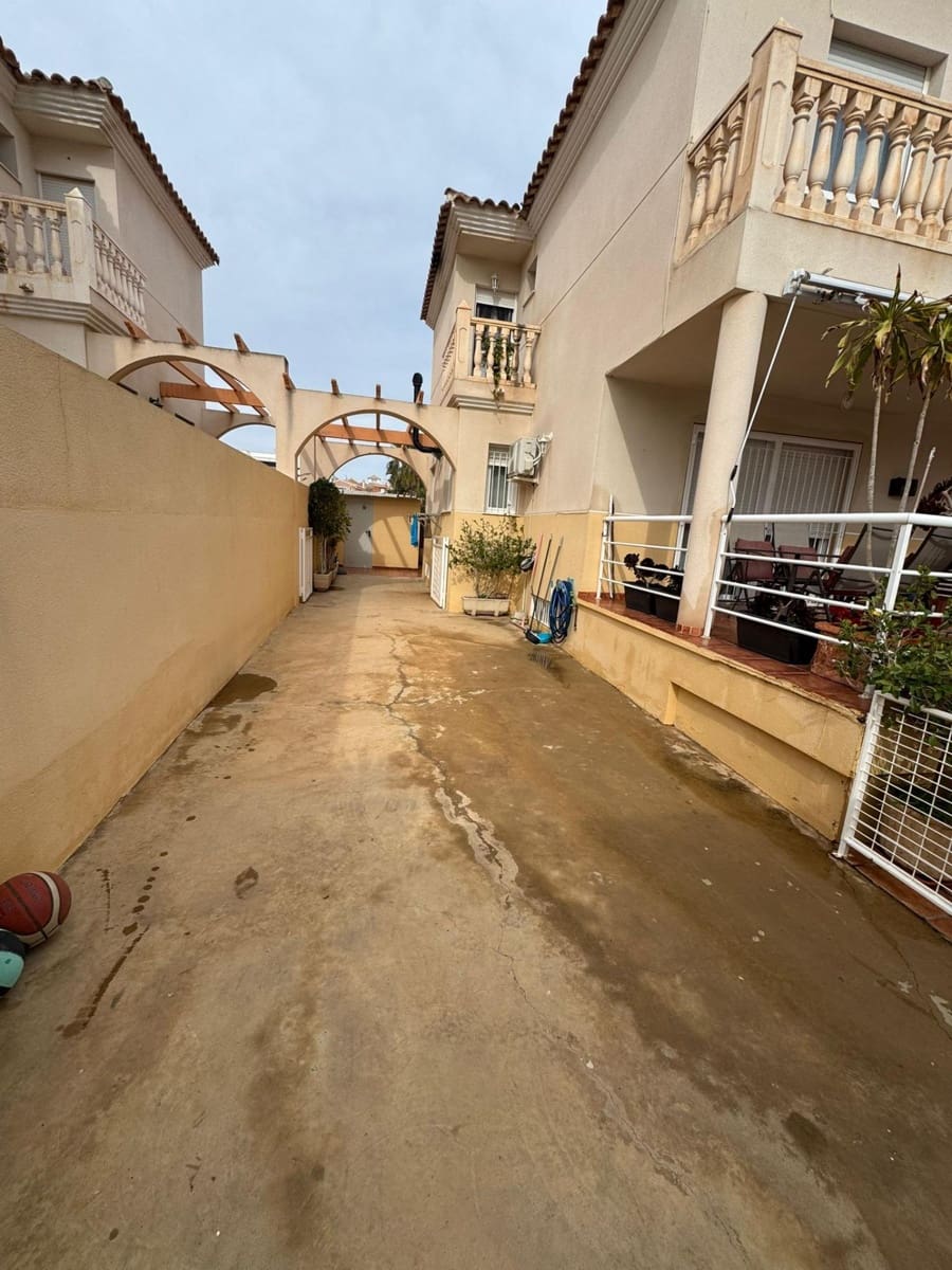 4 soveværelse Rækkehus til salg i Calabardina med garage - € 290.000 (Ref: 9938313)