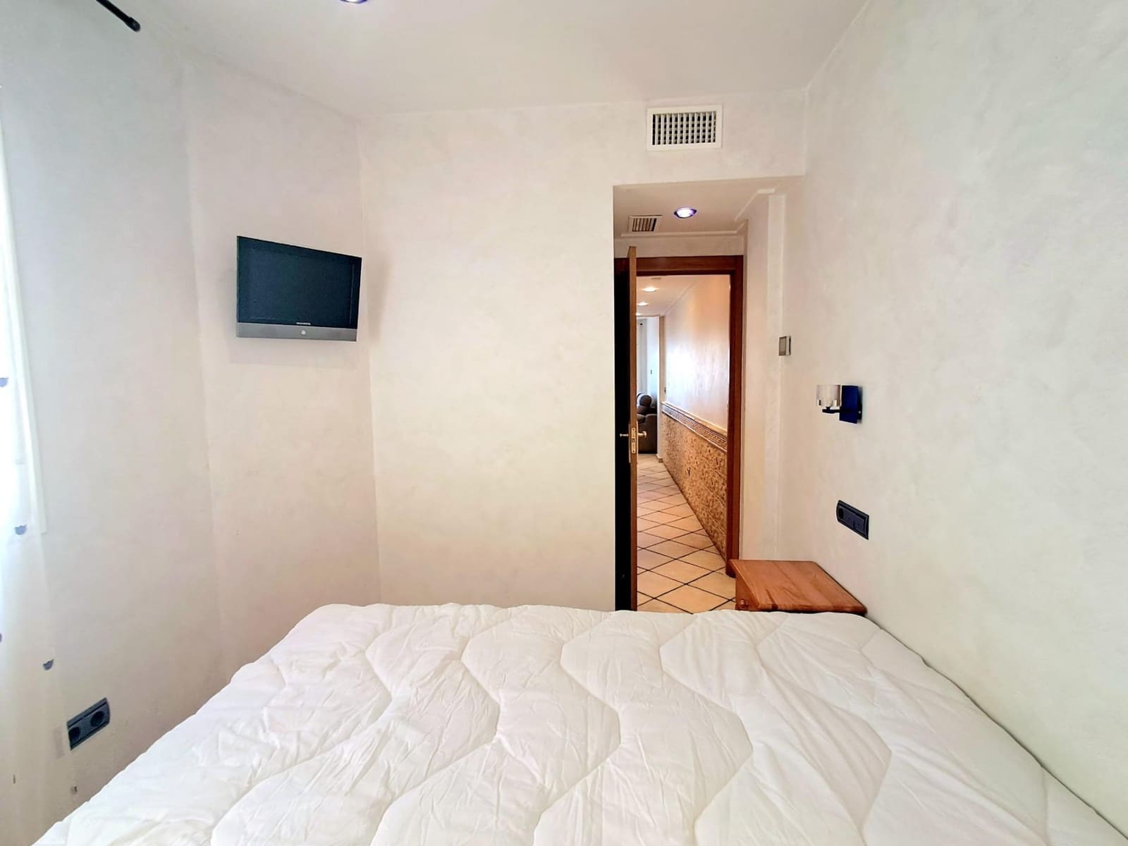 2 bedroom Apartment for sale in Aguilas - € 149,900 (Ref: 9940074)