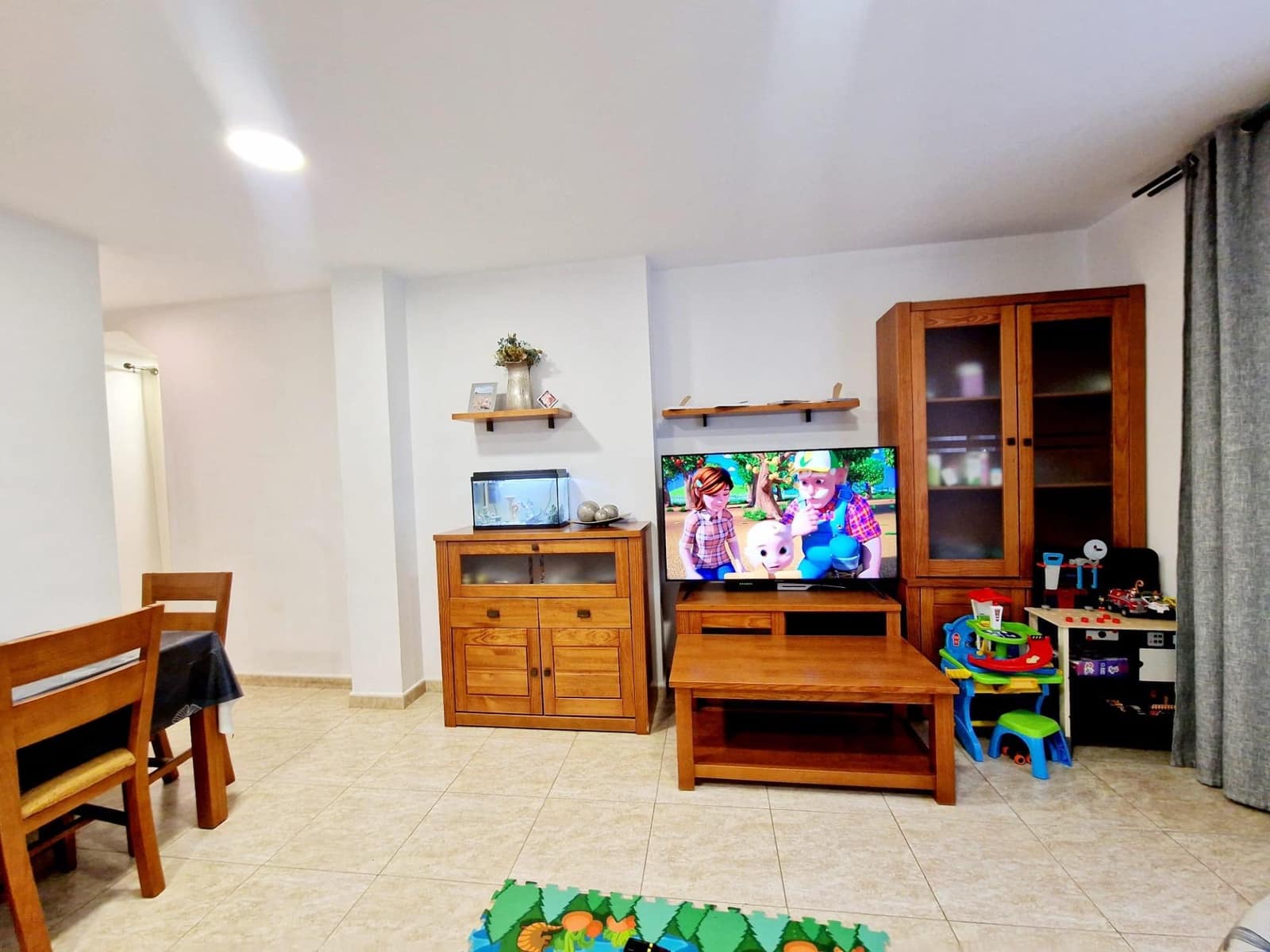Piso de 4 habitaciones en Aguilas en venta - 136.000 € (Ref: 9940075)