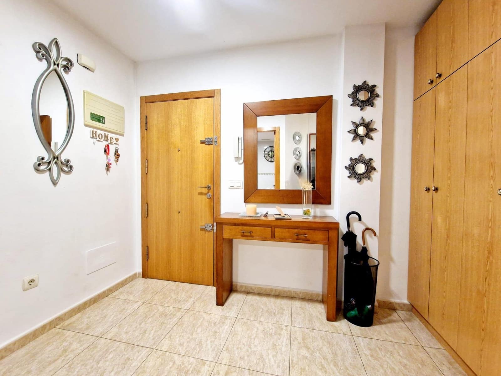 Piso de 4 habitaciones en Aguilas en venta - 136.000 € (Ref: 9940075)