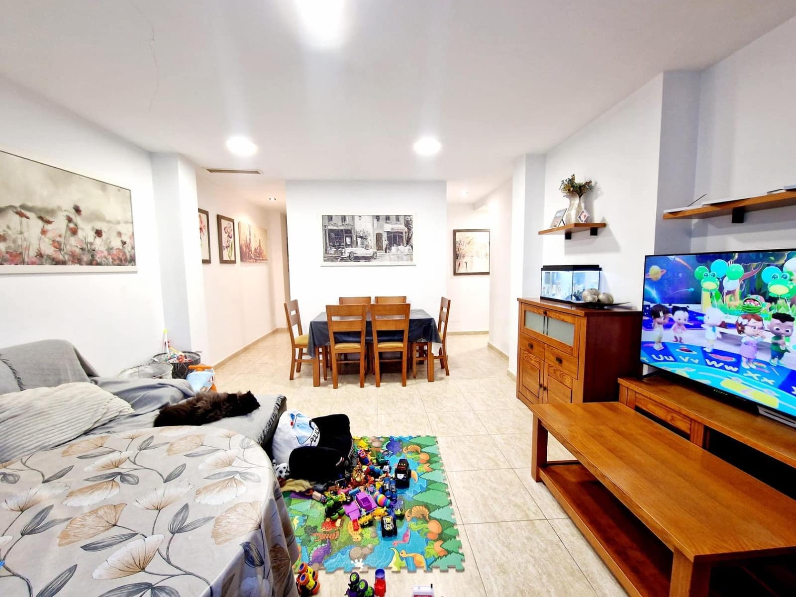 Piso de 4 habitaciones en Aguilas en venta - 136.000 € (Ref: 9940075)