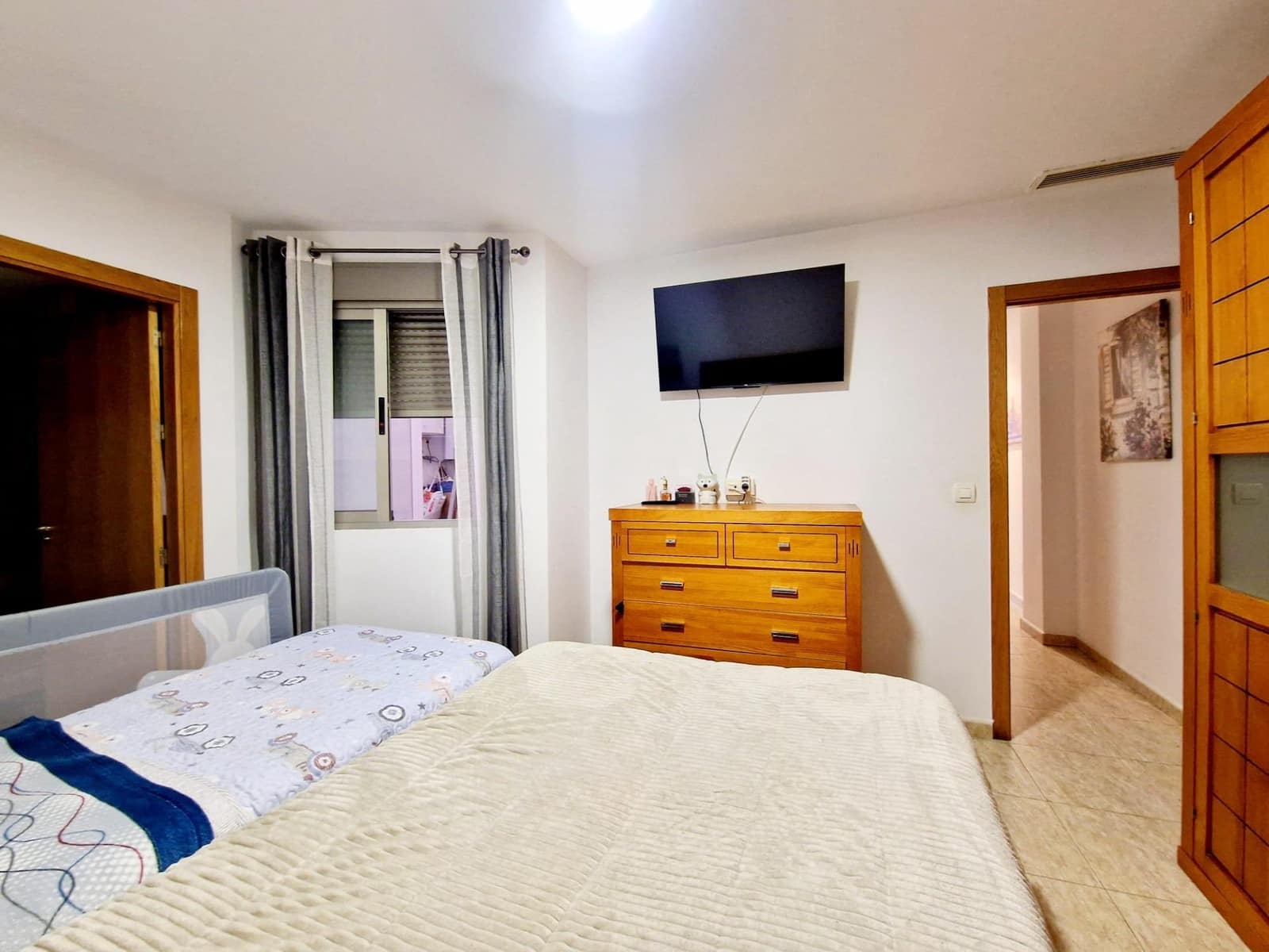 Piso de 4 habitaciones en Aguilas en venta - 136.000 € (Ref: 9940075)