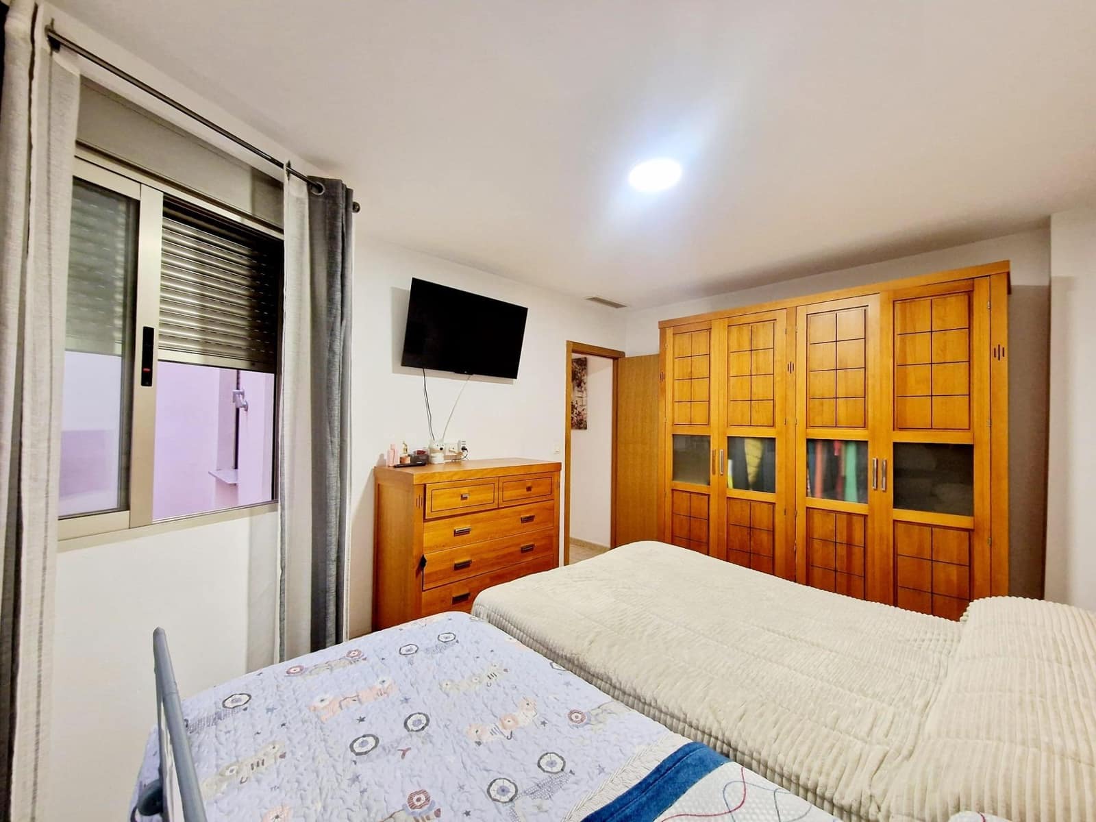 Piso de 4 habitaciones en Aguilas en venta - 136.000 € (Ref: 9940075)