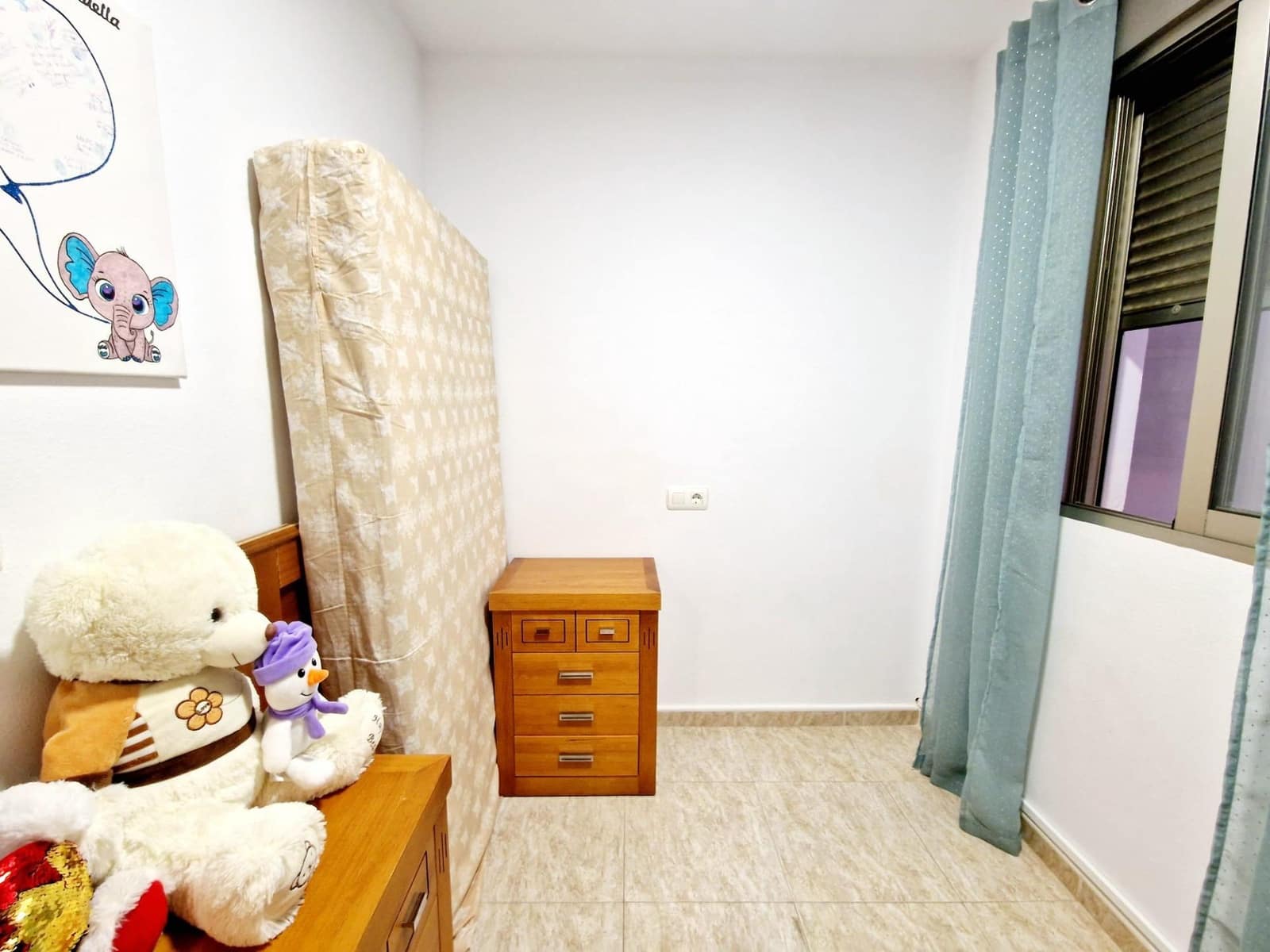 Piso de 4 habitaciones en Aguilas en venta - 136.000 € (Ref: 9940075)