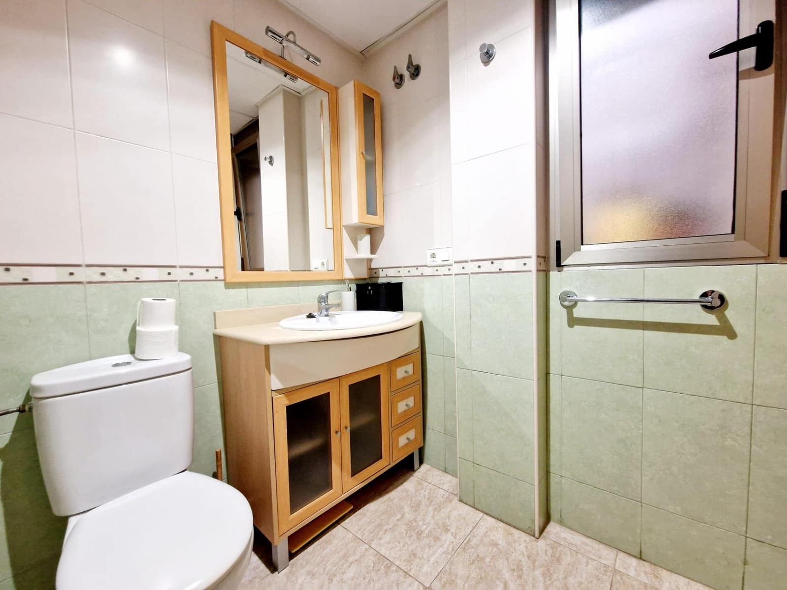 Piso de 4 habitaciones en Aguilas en venta - 136.000 € (Ref: 9940075)