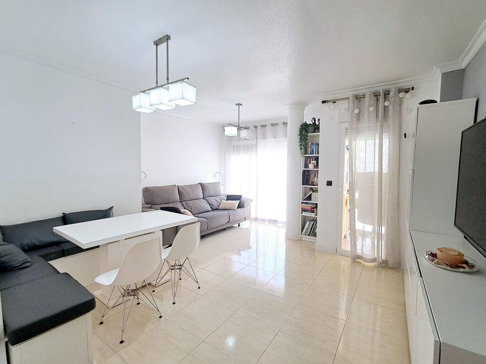 3 bedroom Flat for sale in Aguilas with garage - € 215,000 (Ref: 9977426)
