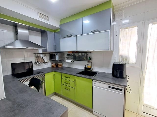 Piso de 3 habitaciones en Aguilas en venta con garaje - 215.000 € (Ref: 9977426)