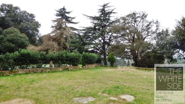 10 soveværelse Finca/Landehus til salg i La Roca del Vallès med swimmingpool garage - € 1.750.000 (Ref: 7735736)