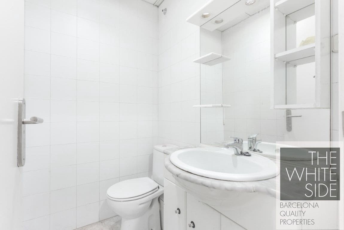 Komercyjne na sprzedaż w Miasto Barcelona - 144 500 € (Ref: 8333277)