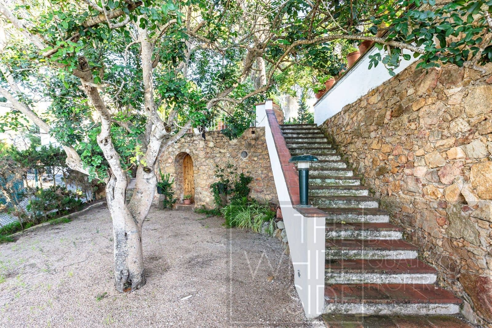 6 slaapkamer Villa te koop in Lloret de Mar met zwembad garage - € 3.500.000 (Ref: 8773028)