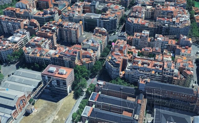 Commercial for sale in L'Antiga Esquerra de L'Eixample, Barcelona city - € 395,000 (Ref: 9341869)