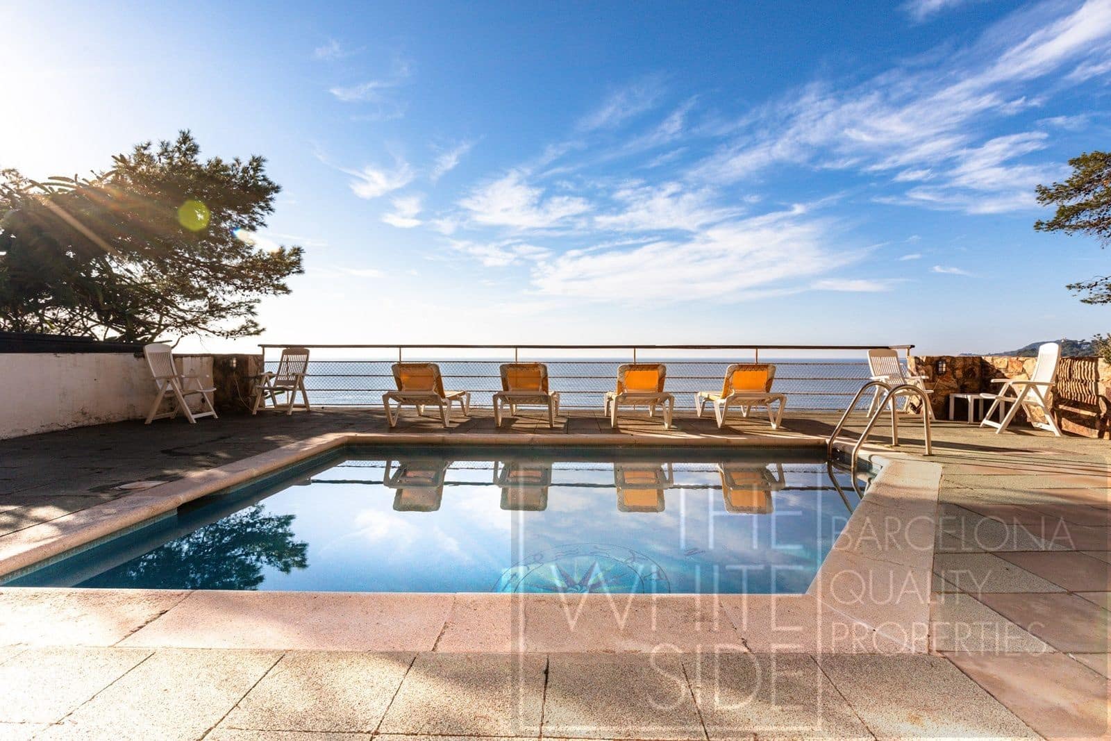 6 bedroom Villa for sale in Lloret de Mar with pool garage - € 3,500,000 (Ref: 9357090)