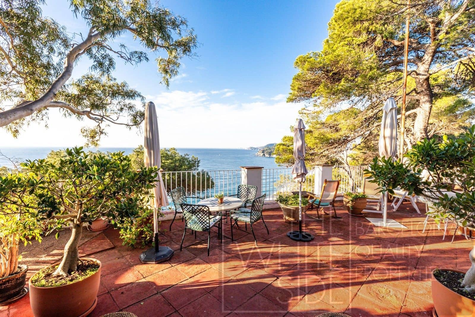 6 bedroom Villa for sale in Lloret de Mar with pool garage - € 3,500,000 (Ref: 9357090)