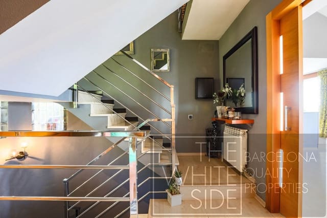 4 bedroom Villa for sale in Fontpineda with pool garage - € 860,000 (Ref: 9358930)