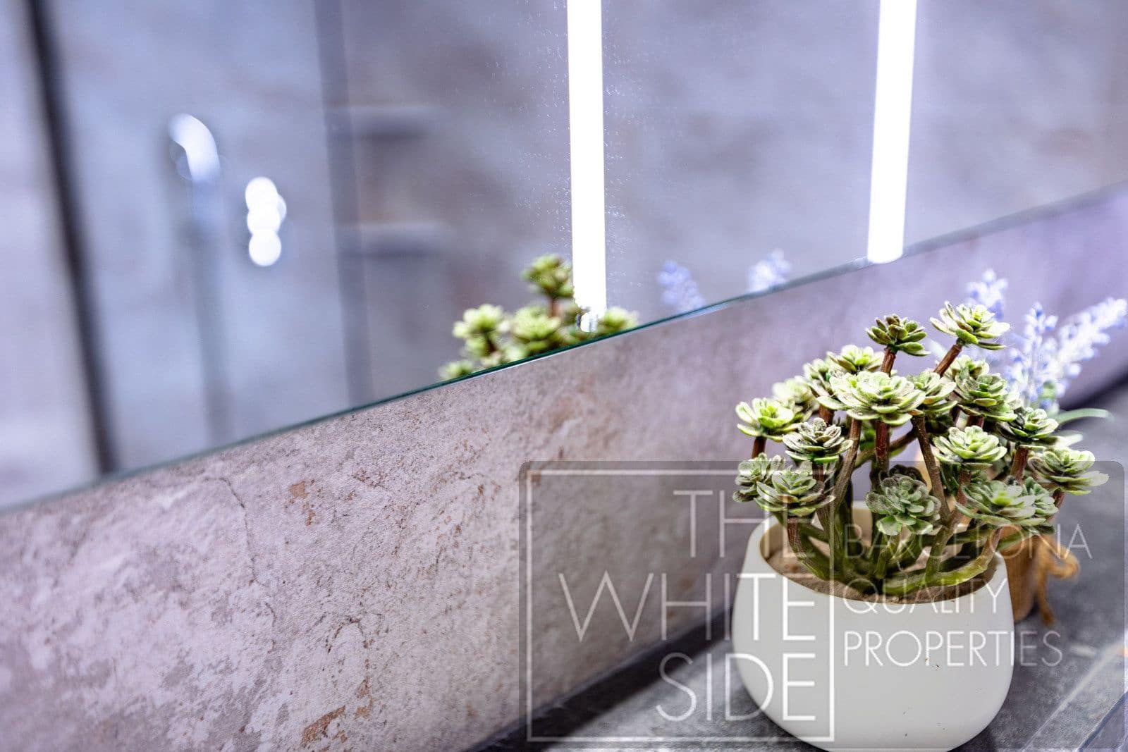 4 soveværelse Villa til salg i Palleja med swimmingpool garage - € 860.000 (Ref: 9358930)