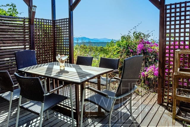 4 bedroom Villa for sale in Fontpineda with pool garage - € 860,000 (Ref: 9358930)