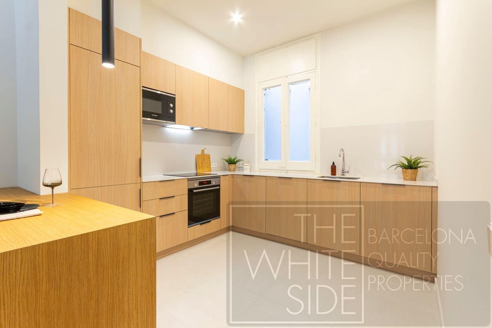 2 soveværelse Lejlighed til salg i Barcelona by - € 900.000 (Ref: 9413724)